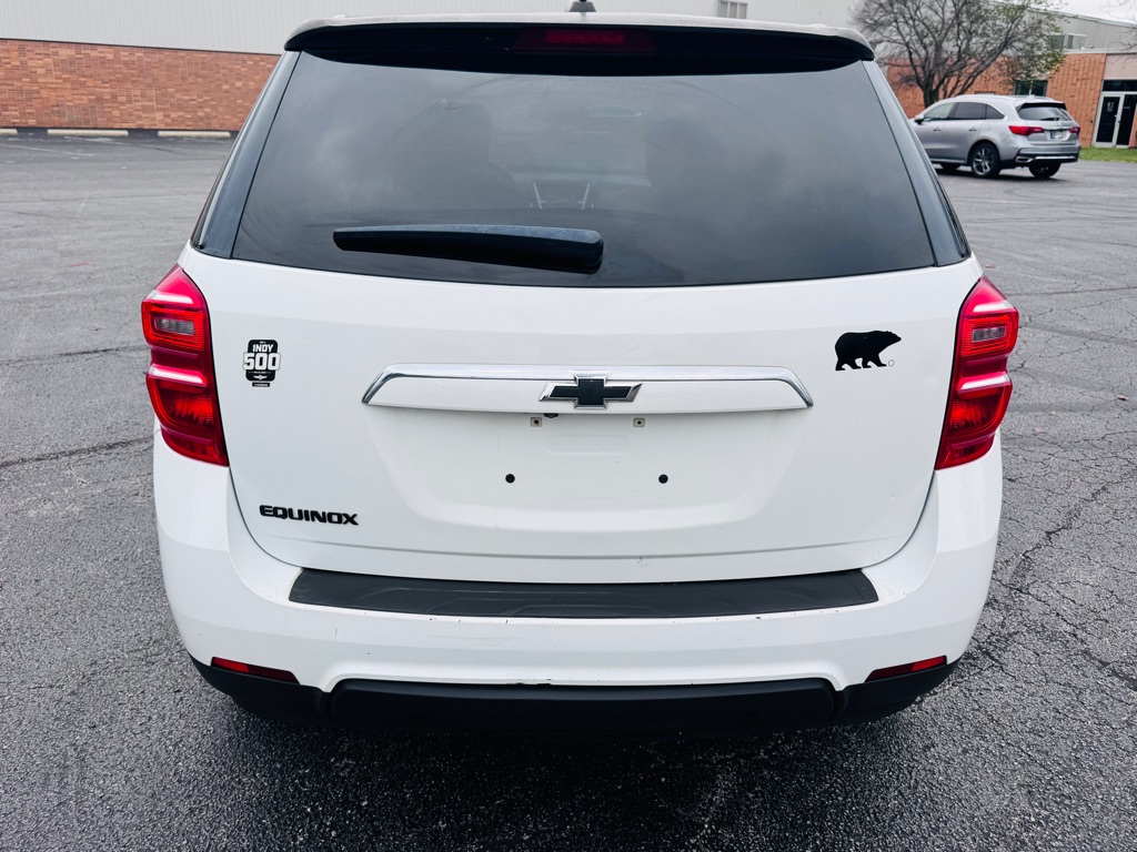 Photo 4 of this CHEVROLET EQUINOX