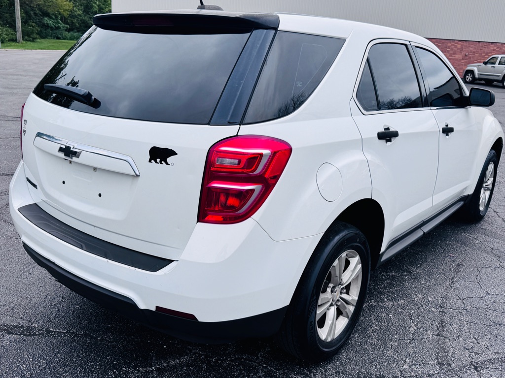 Photo 5 of this CHEVROLET EQUINOX