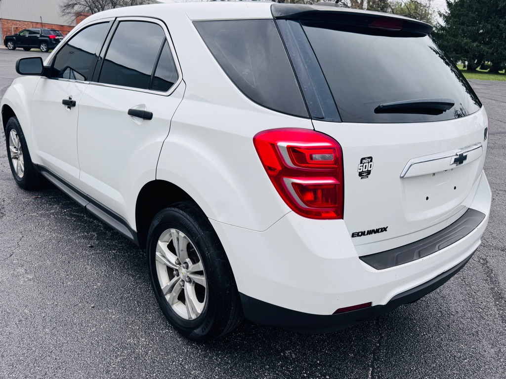 Photo 3 of this CHEVROLET EQUINOX