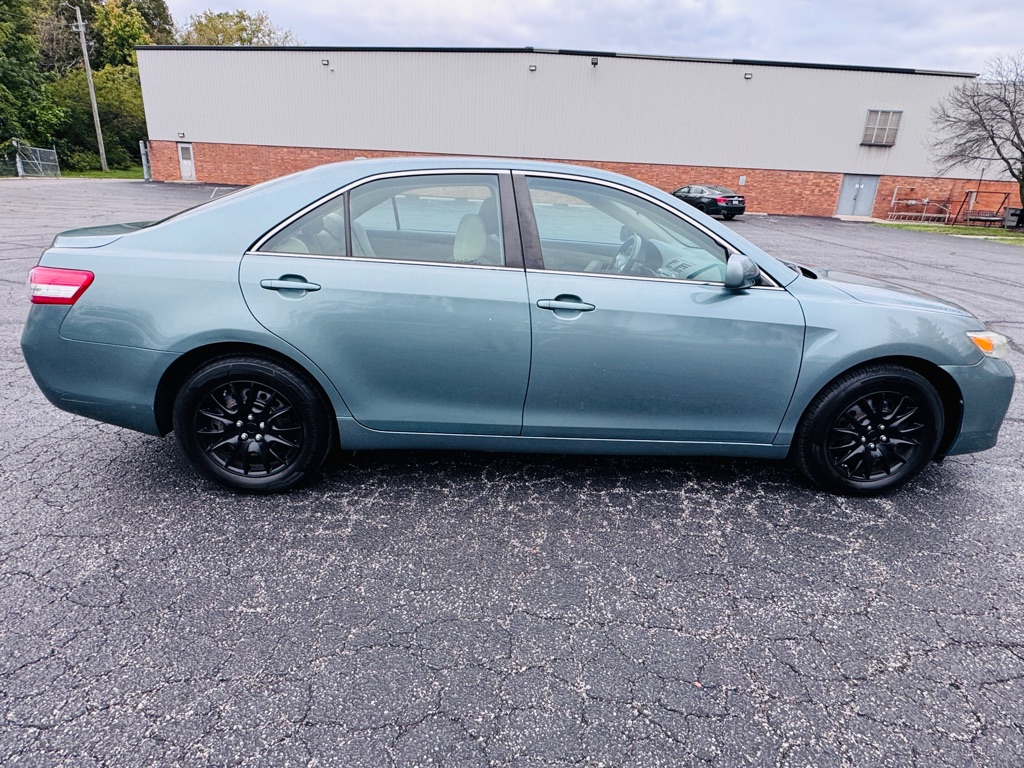 Photo 6 of this TOYOTA CAMRY