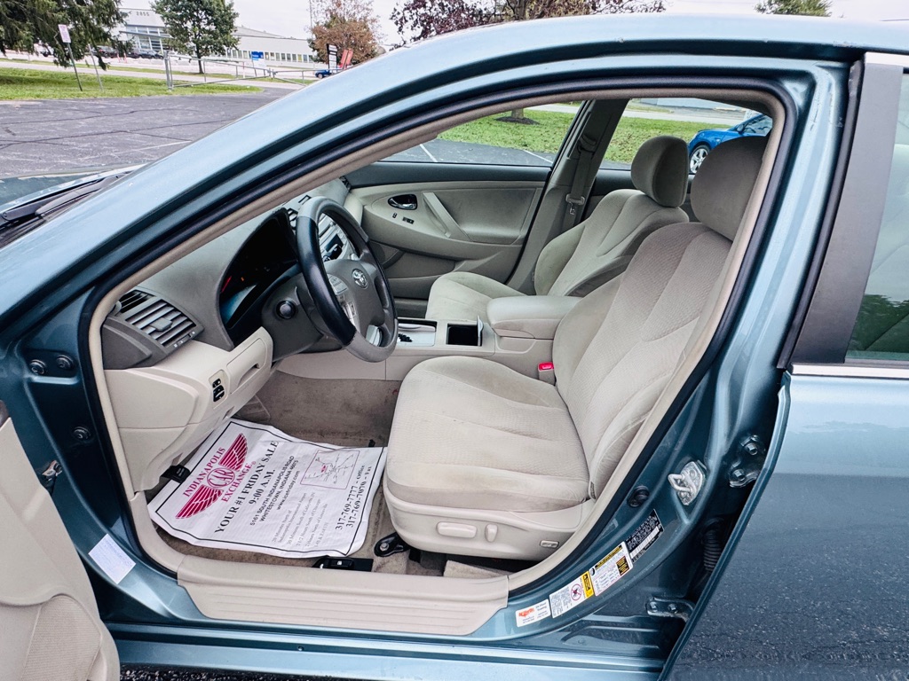 Photo 10 of this TOYOTA CAMRY