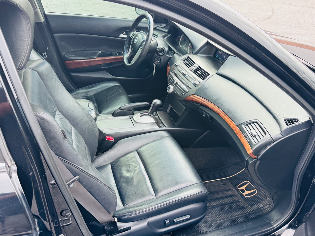 Photo 13 of this HONDA ACCORD