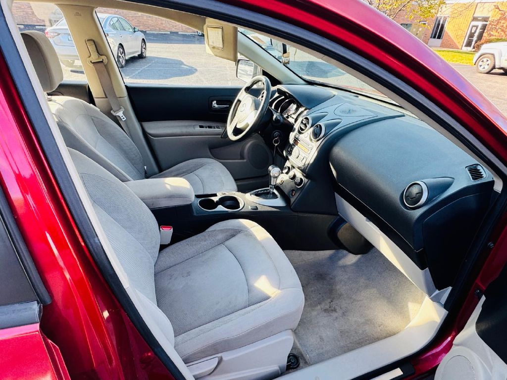 Photo 18 of this NISSAN ROGUE SELECT