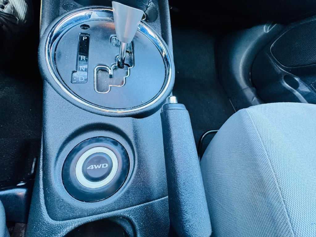 Photo 17 of this MITSUBISHI OUTLANDER SPORT