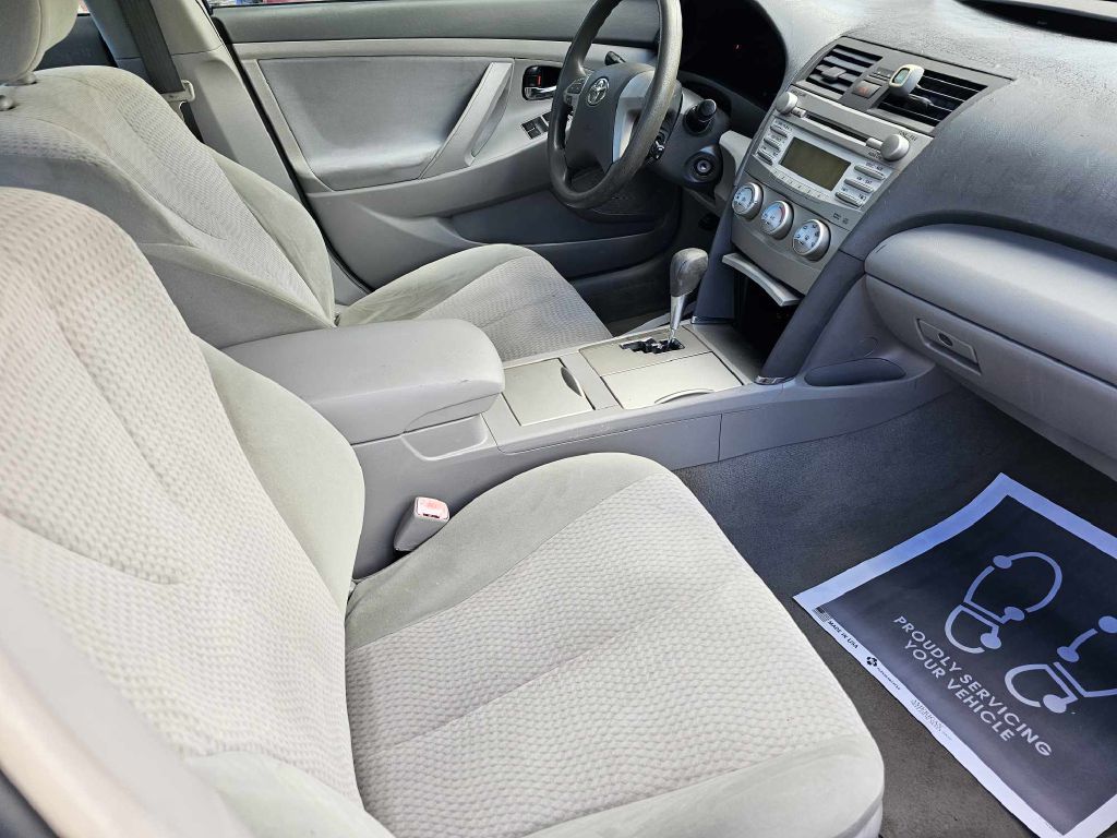 Photo 4 of this TOYOTA CAMRY