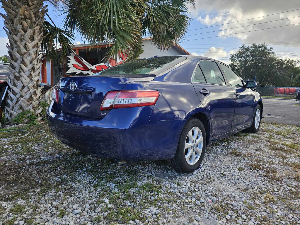 Photo 8 of this TOYOTA CAMRY
