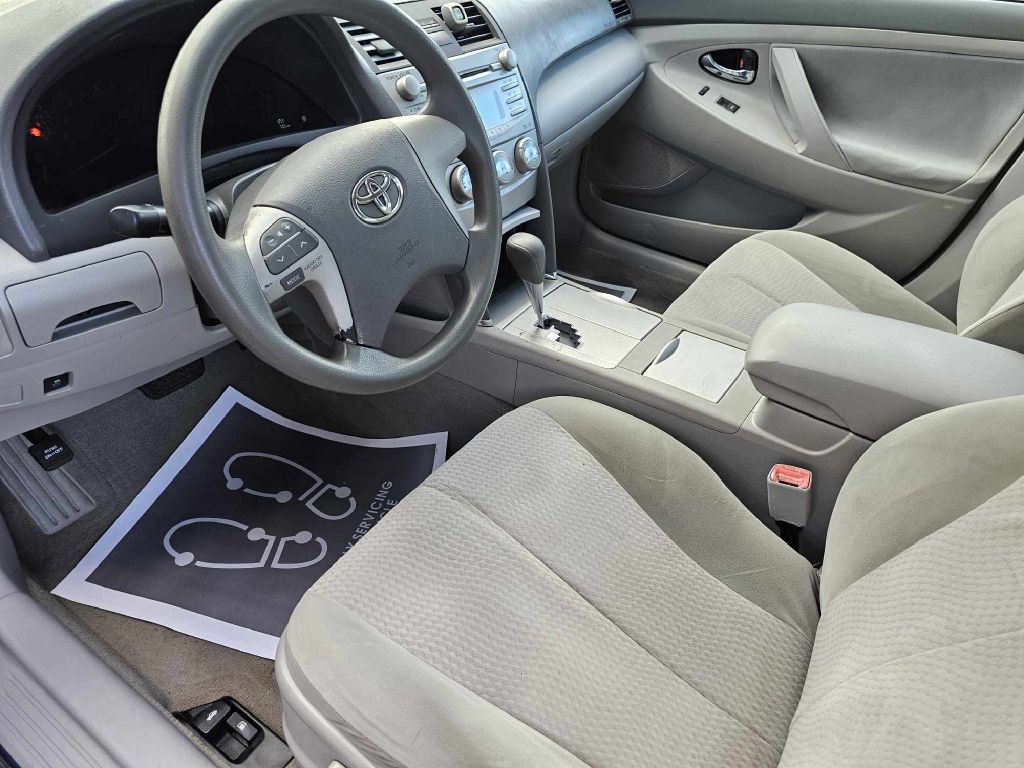 Photo 12 of this TOYOTA CAMRY