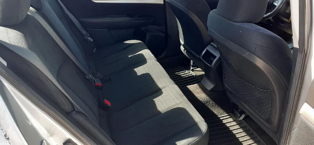Photo 13 of this SUBARU LEGACY