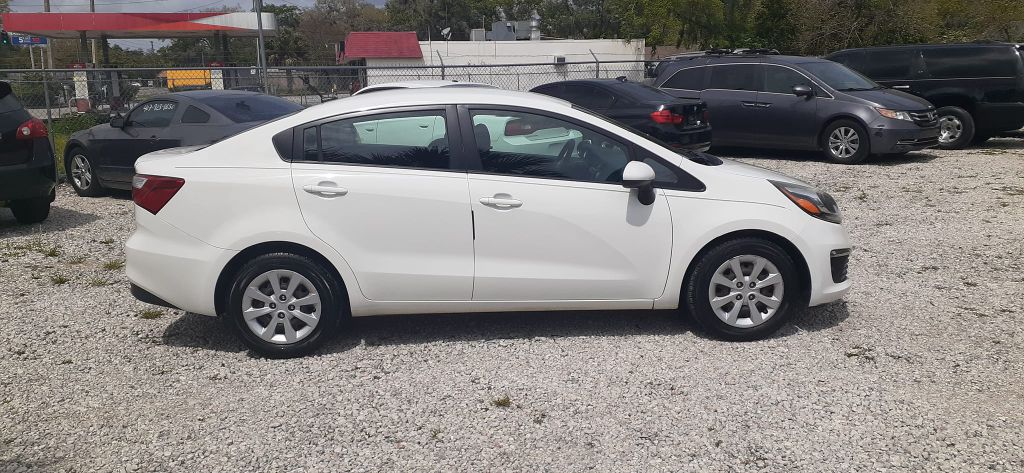 Photo 7 of this KIA RIO LX