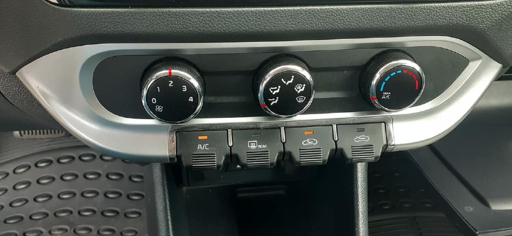 Photo 20 of this KIA RIO LX