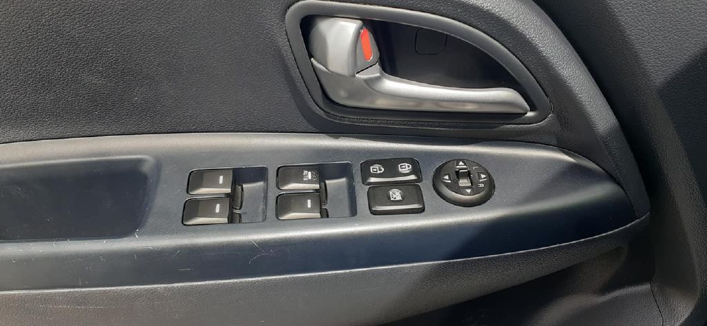 Photo 23 of this KIA RIO LX