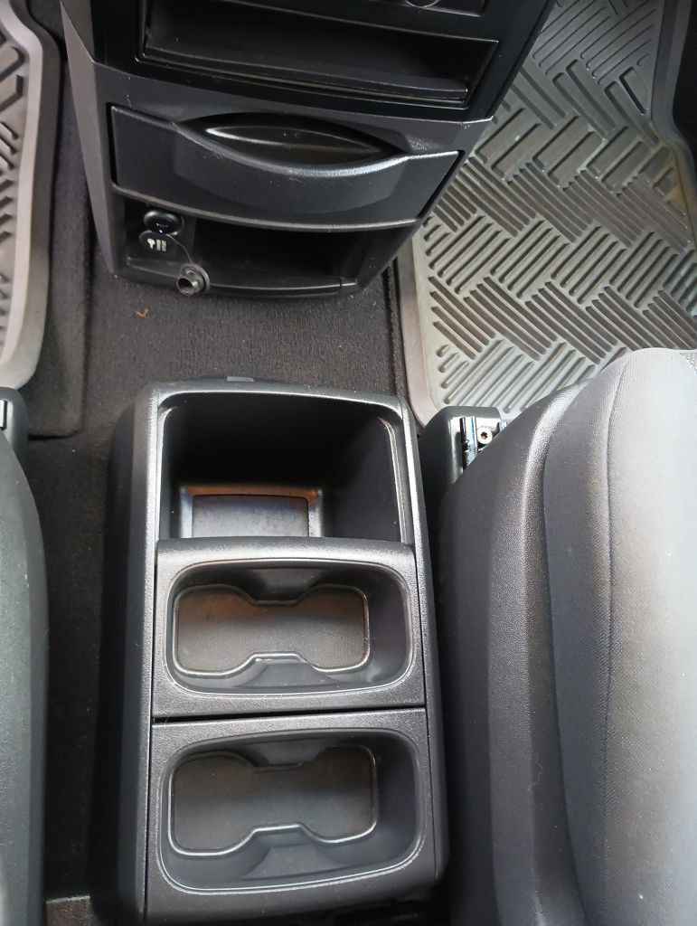 Photo 11 of this DODGE GRAND CARAVAN S
