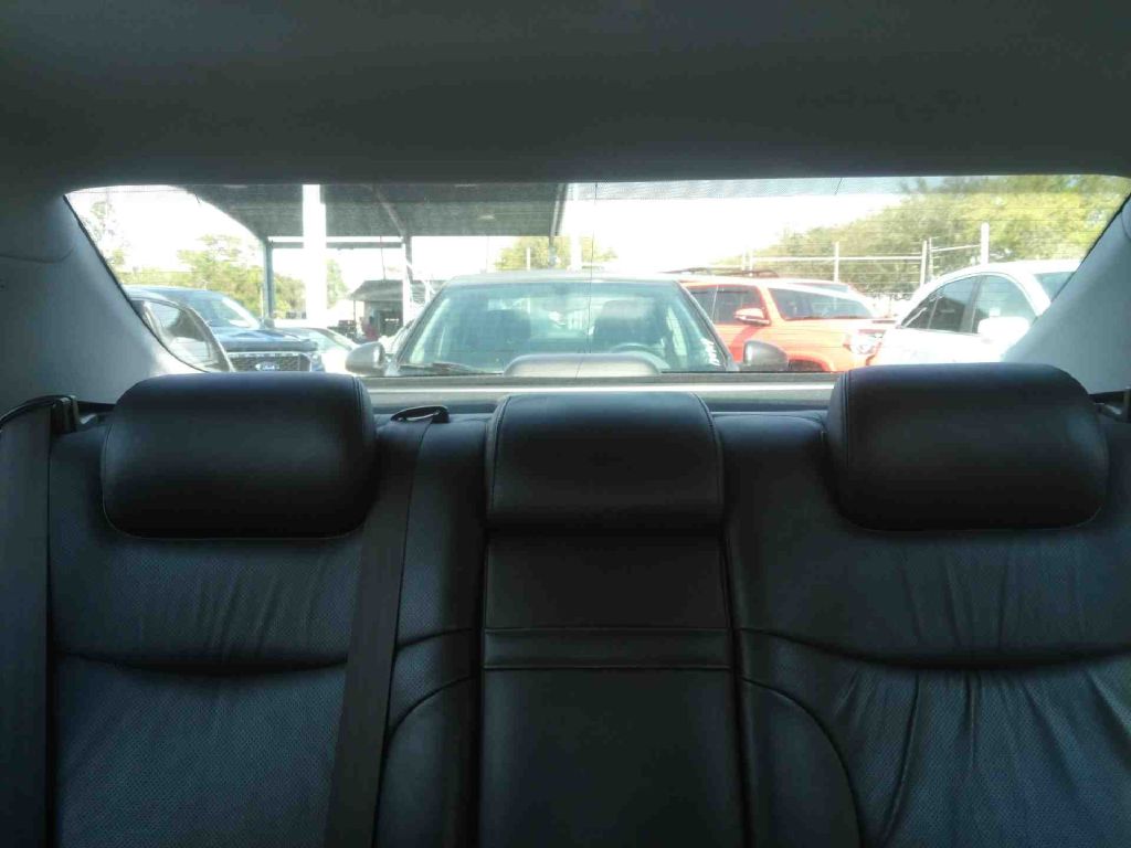 Photo 11 of this LEXUS ES-330