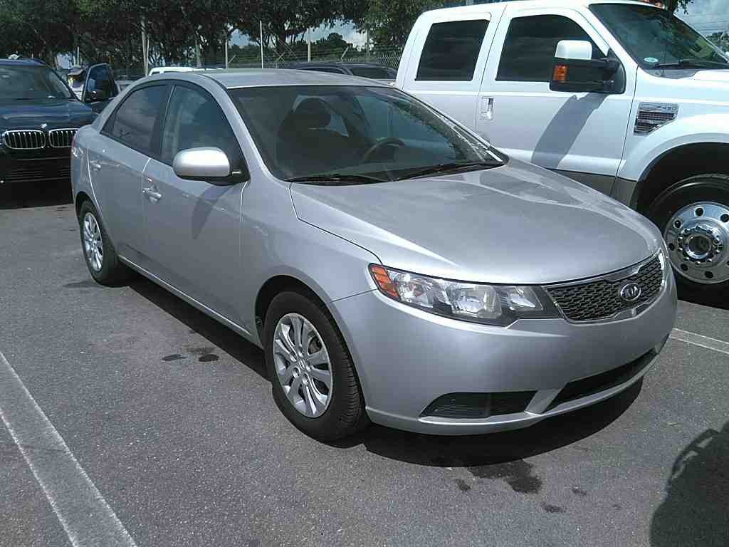 Photo 3 of this KIA FORTE LX