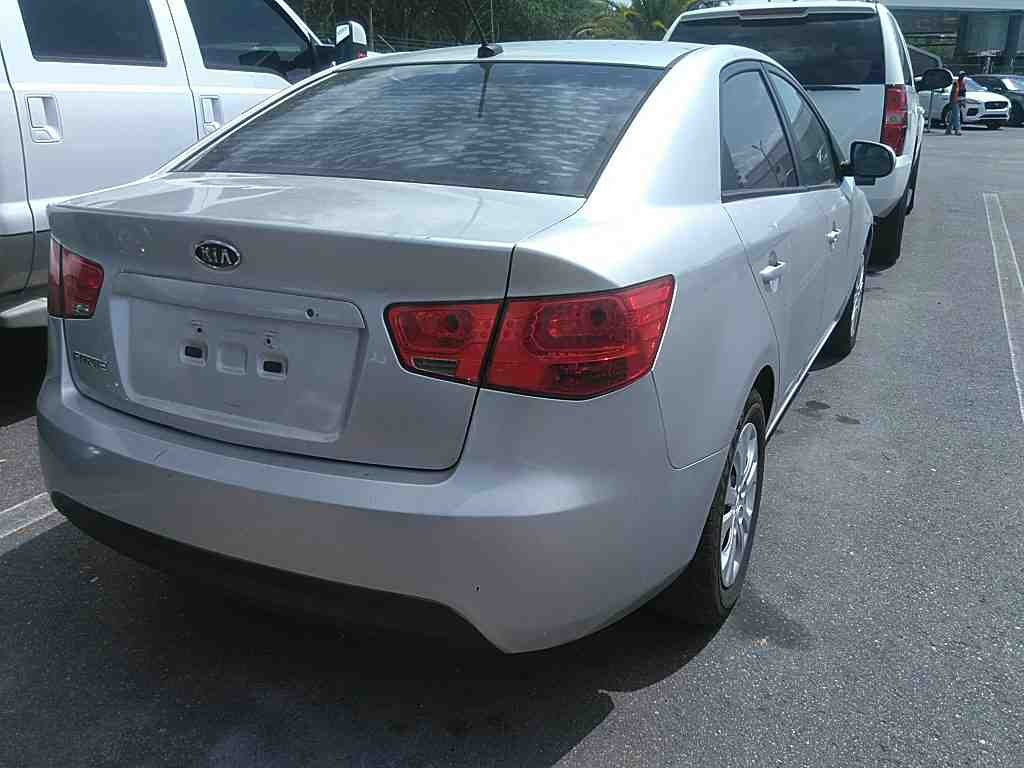 Photo 4 of this KIA FORTE LX