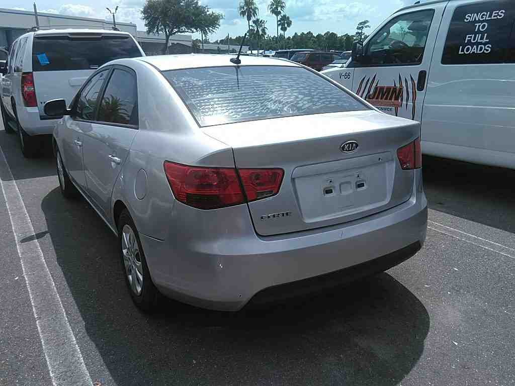Photo 5 of this KIA FORTE LX