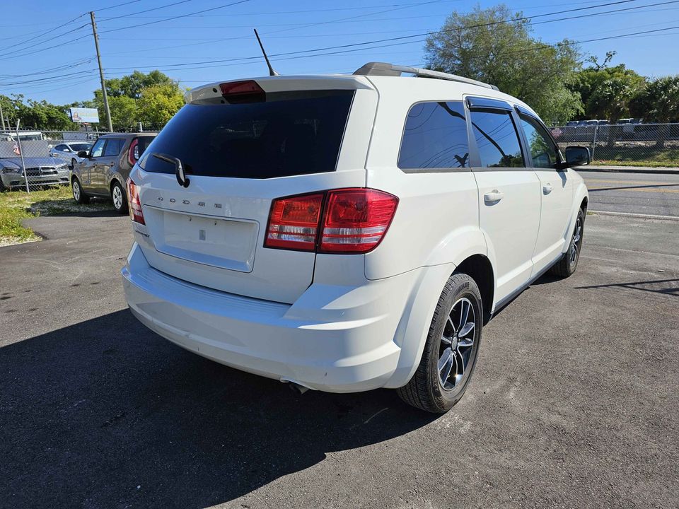 Photo 5 of this DODGE JOURNEY
