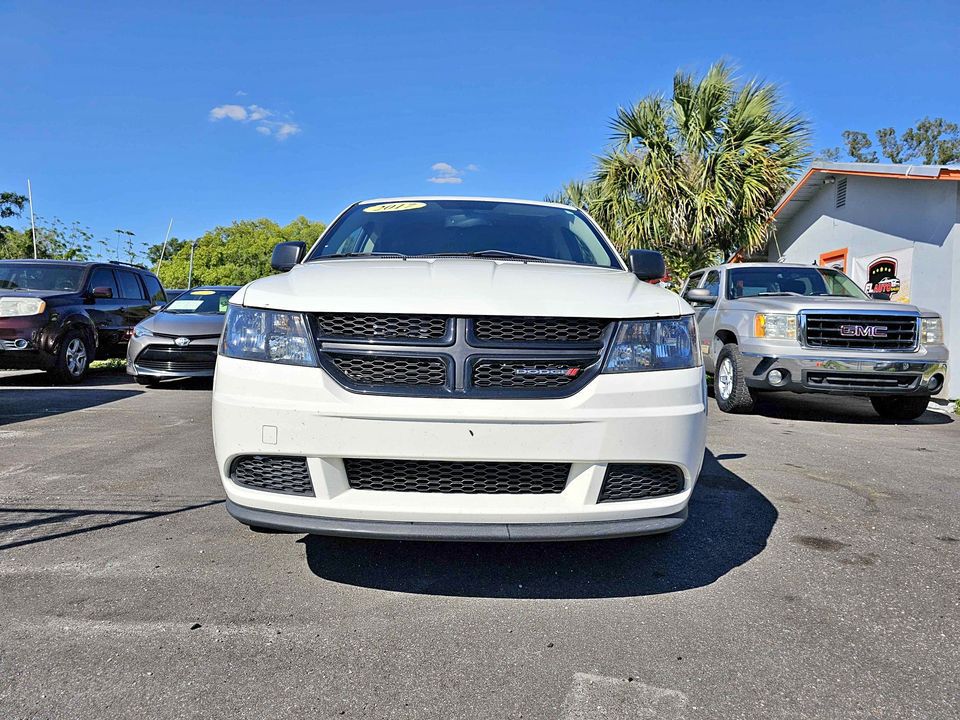 Photo 2 of this DODGE JOURNEY