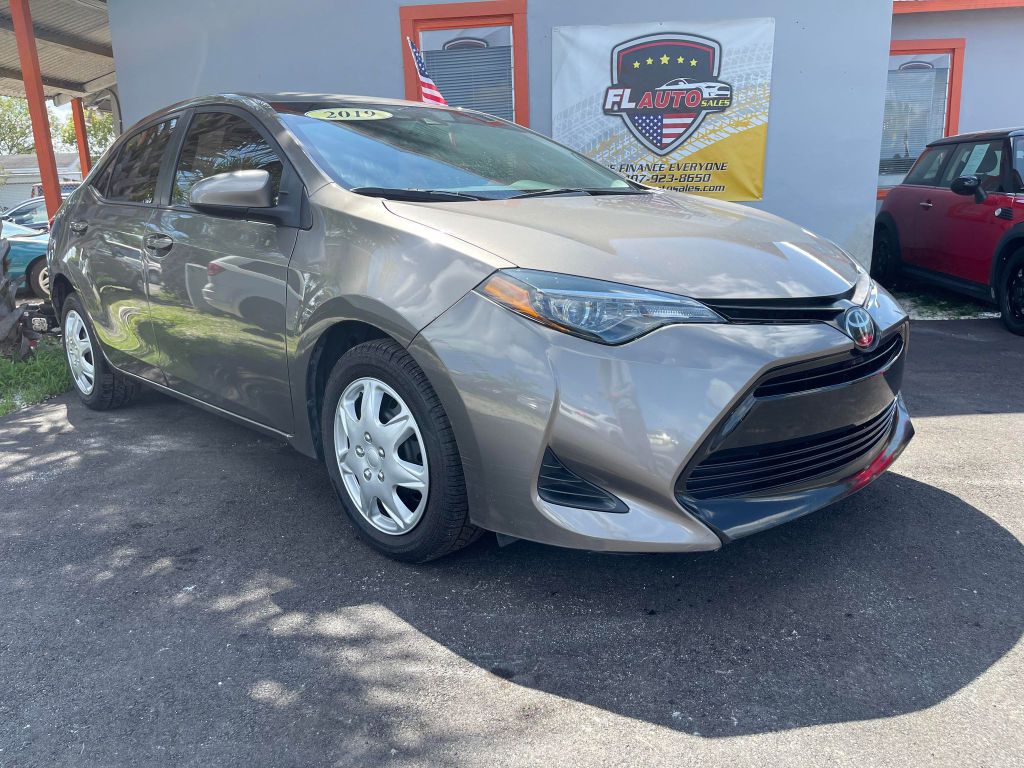2019 TOYOTA COROLLA