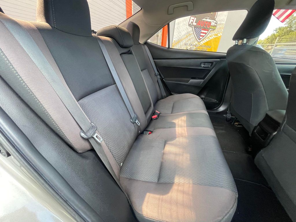 Photo 19 of this TOYOTA COROLLA