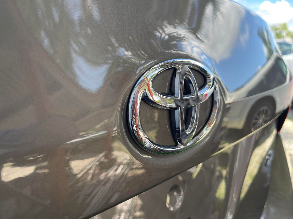 Photo 46 of this TOYOTA COROLLA