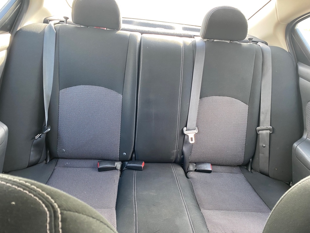 Photo 8 of this NISSAN VERSA