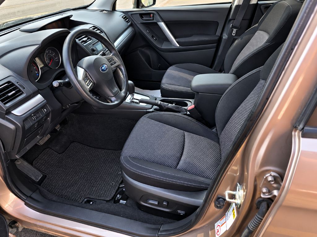 Photo 6 of this SUBARU FORESTER