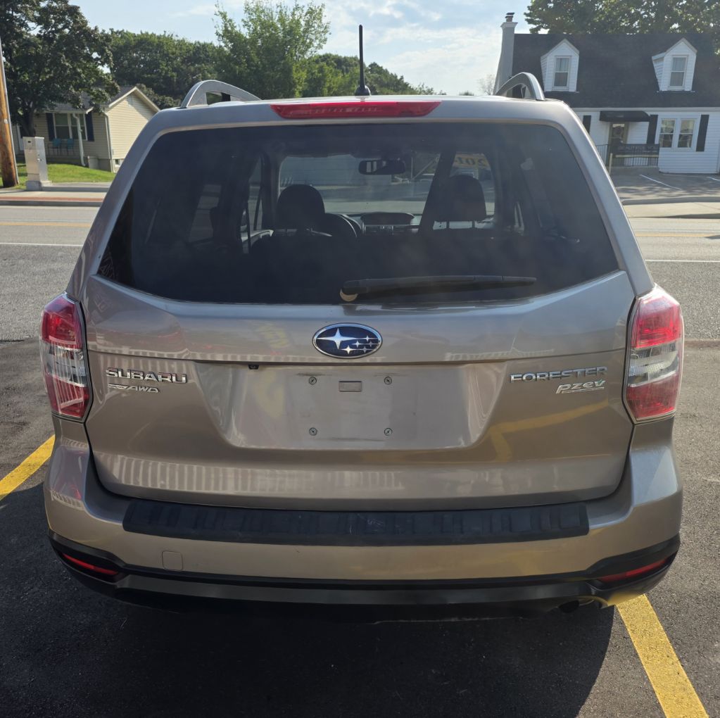 Photo 4 of this SUBARU FORESTER