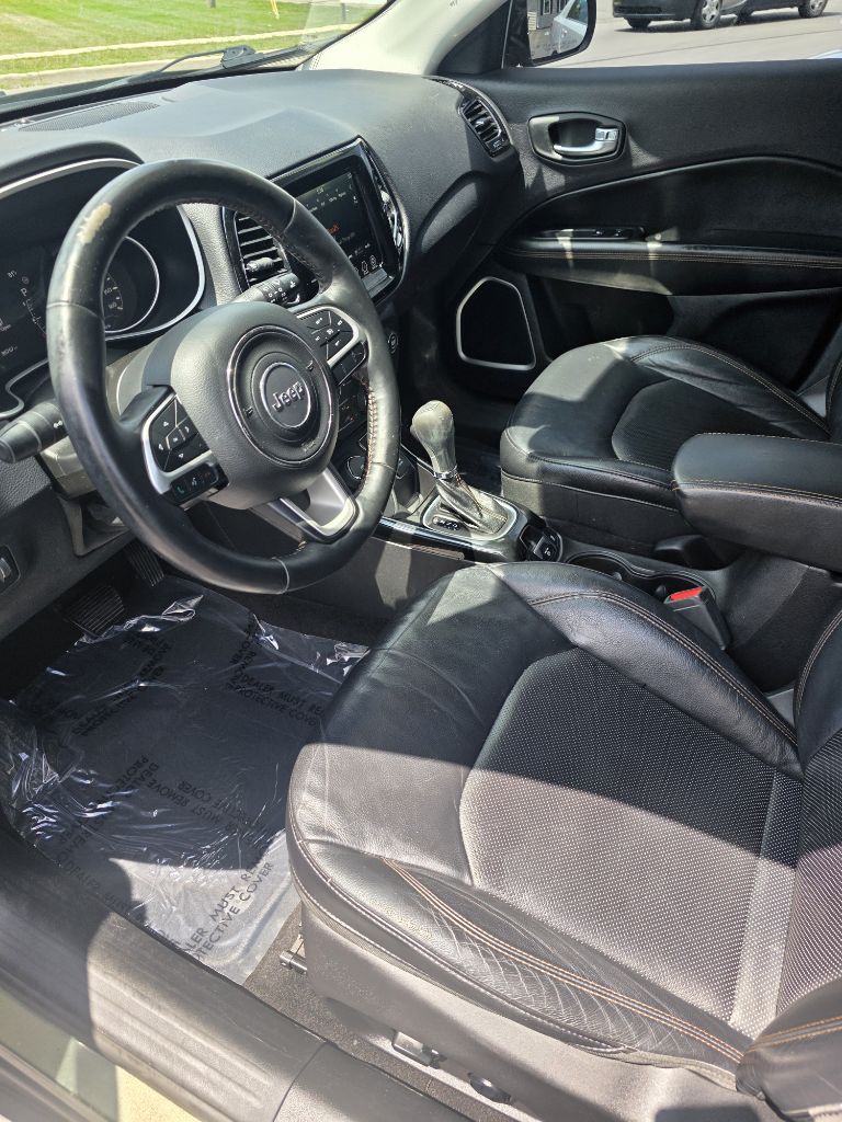 Photo 9 of this JEEP COMPASS