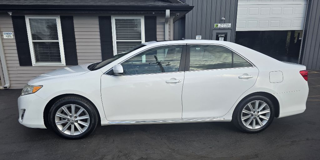 Photo 2 of this TOYOTA CAMRY