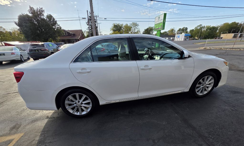 Photo 8 of this TOYOTA CAMRY