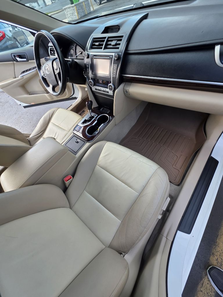 Photo 12 of this TOYOTA CAMRY
