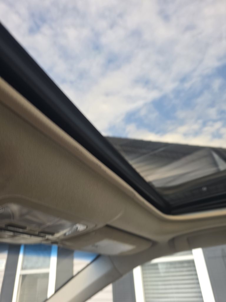 Photo 14 of this TOYOTA CAMRY