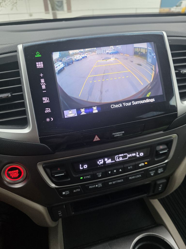 Photo 10 of this HONDA PILOT