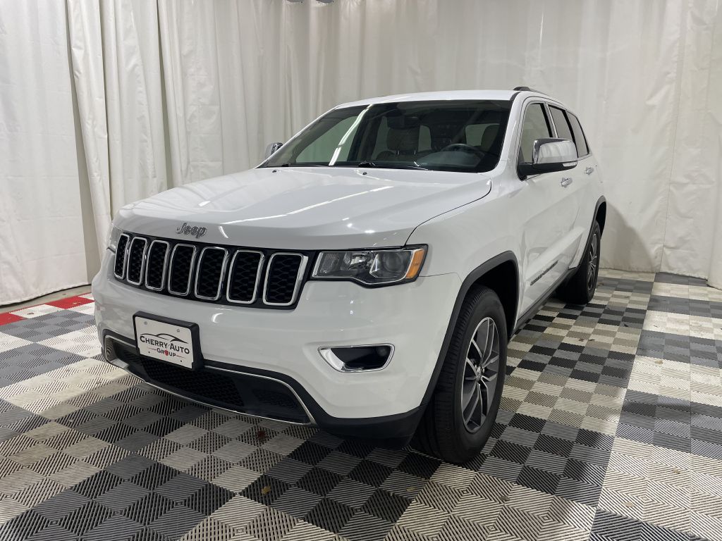 2018 JEEP GRAND CHEROKEE LIMITED *4WD* for sale at Cherry Auto Group