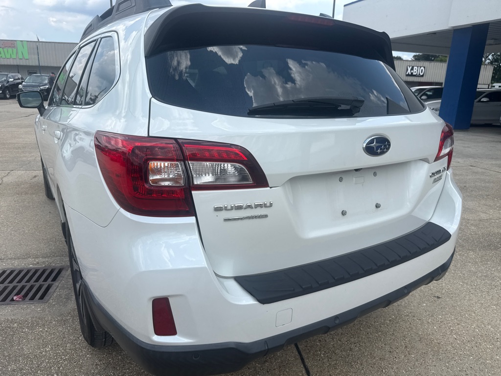 2017 Subaru Outback #8