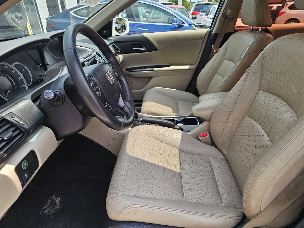 Photo 18 of this HONDA ACCORD EX-L