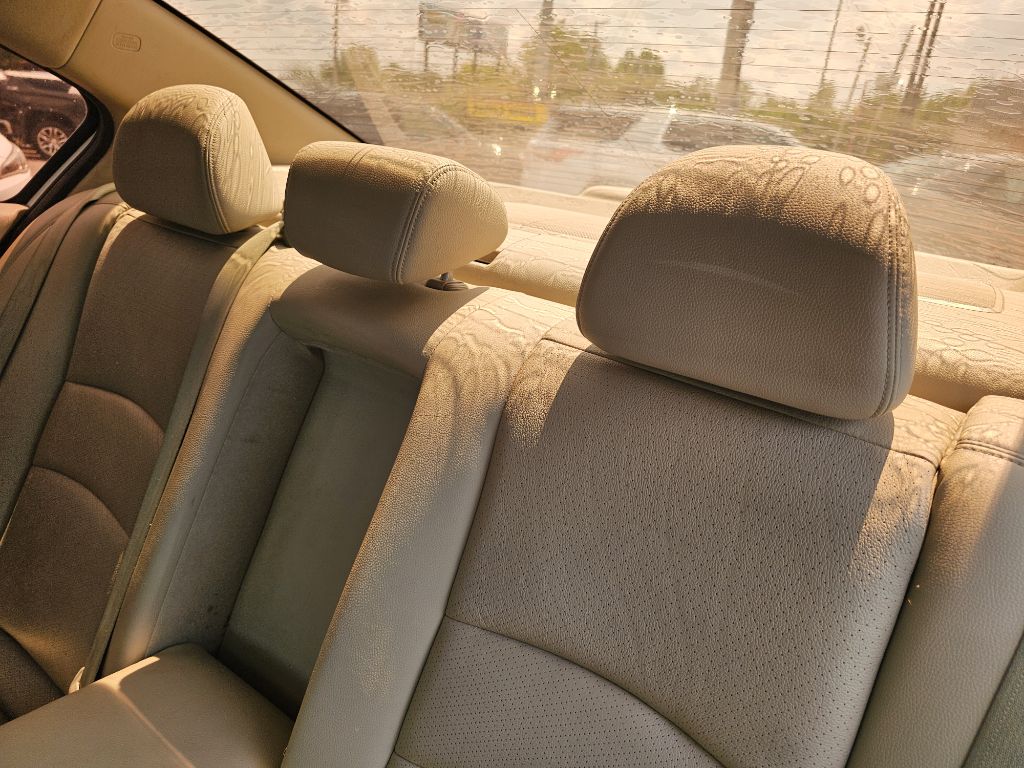 Photo 34 of this HONDA ACCORD EX-L
