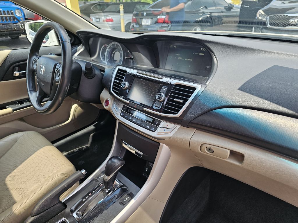 Photo 42 of this HONDA ACCORD EX-L