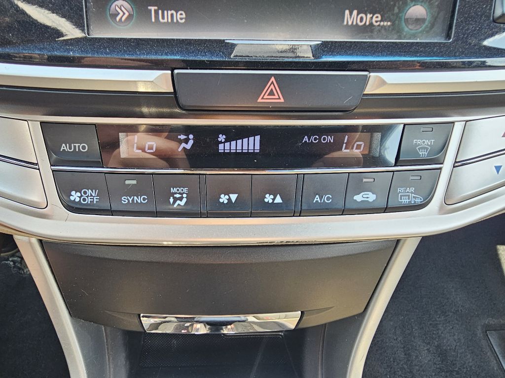 Photo 25 of this HONDA ACCORD EX-L