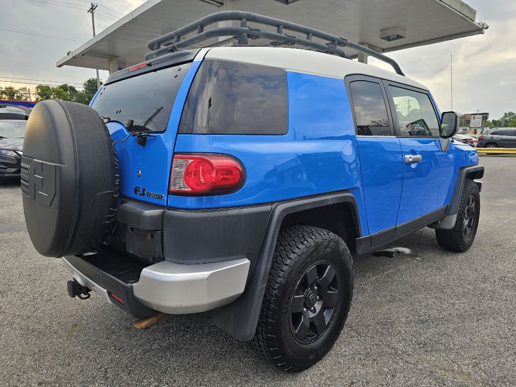 Photo 11 of this TOYOTA FJ CRUISER