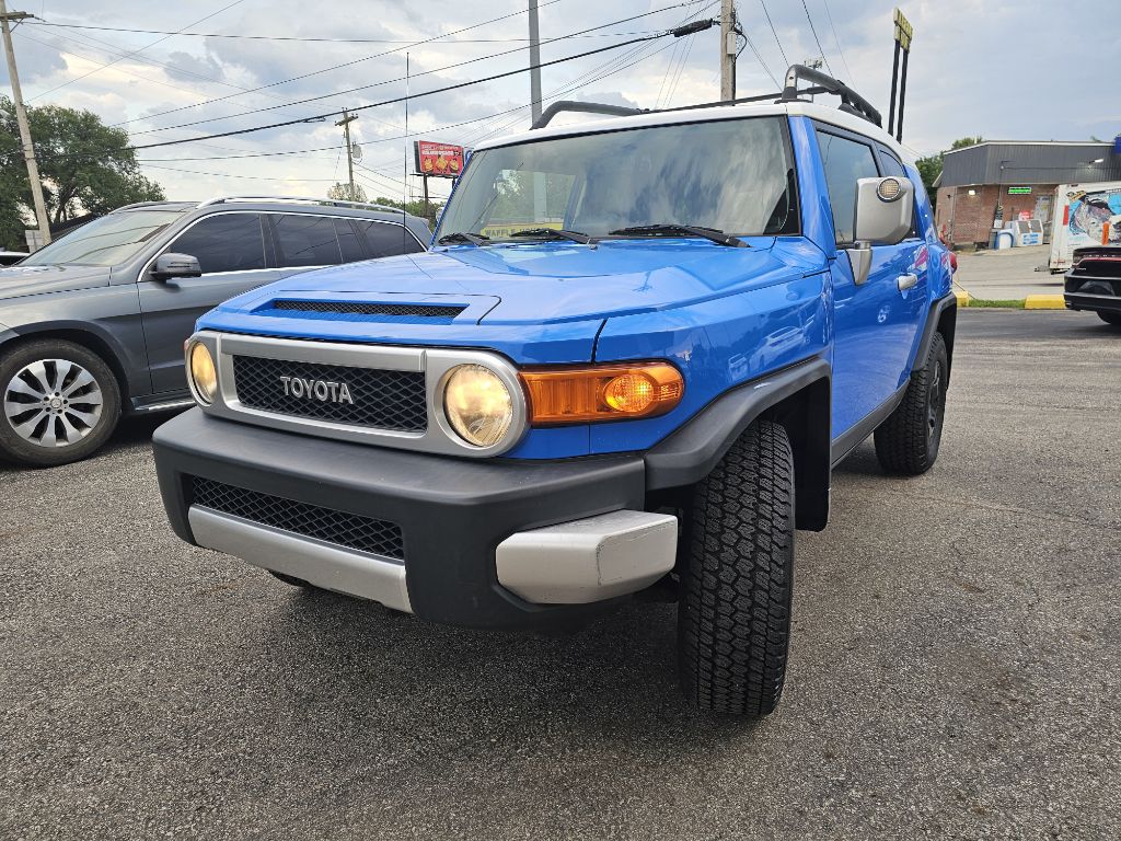 Photo 5 of this TOYOTA FJ CRUISER