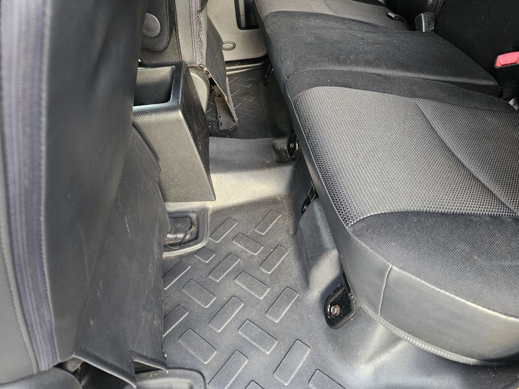 Photo 35 of this TOYOTA FJ CRUISER