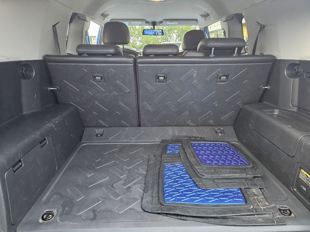 Photo 36 of this TOYOTA FJ CRUISER