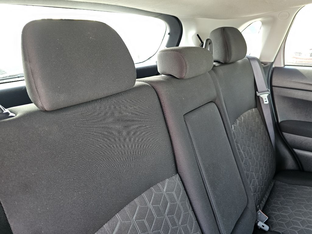 Photo 38 of this MITSUBISHI OUTLANDER SPORT
