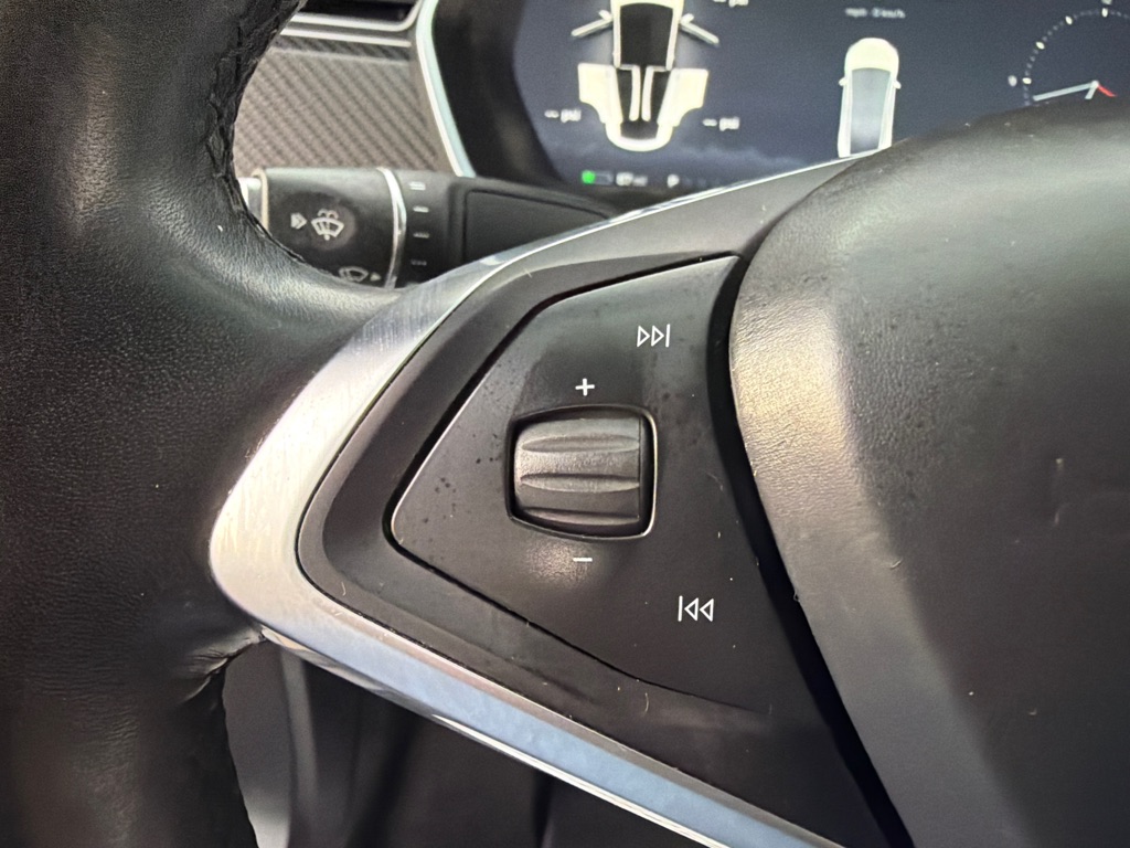 Photo 53 of this TESLA MODEL X 100D