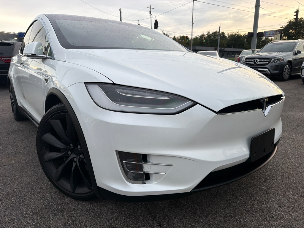 Photo 4 of this TESLA MODEL X 100D