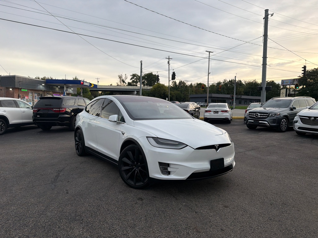 Photo 2 of this TESLA MODEL X 100D