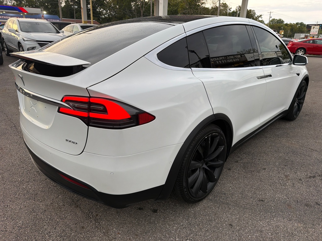 Photo 21 of this TESLA MODEL X 100D