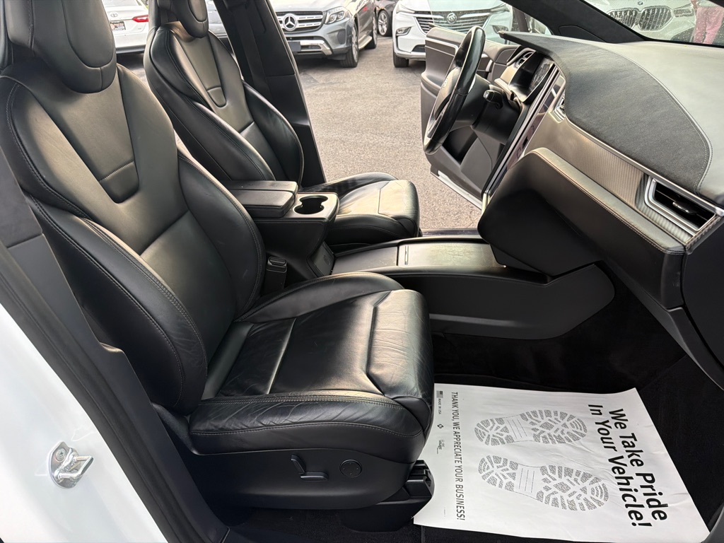 Photo 38 of this TESLA MODEL X 100D